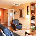 Bright Apartment Near Nation Ideal Stay